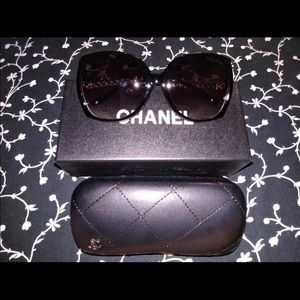 Chanel Sunglasses with case and box